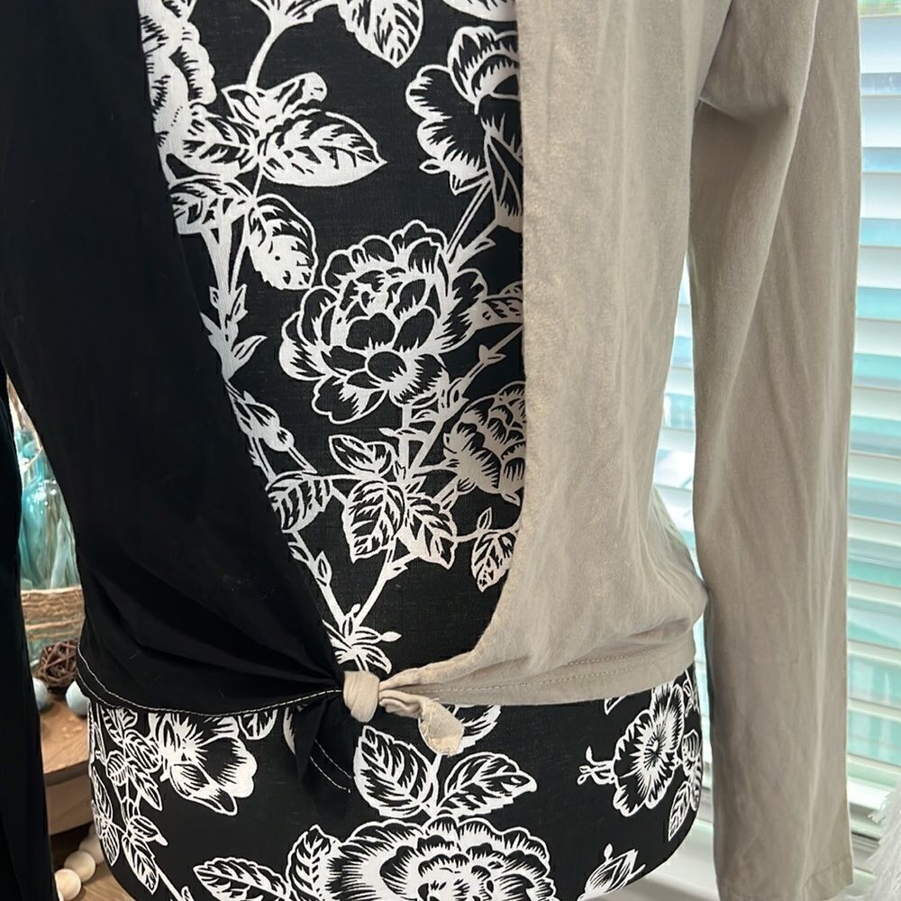 On Fire tan and black Los Angeles West Coast top M - Picture 2 of 10